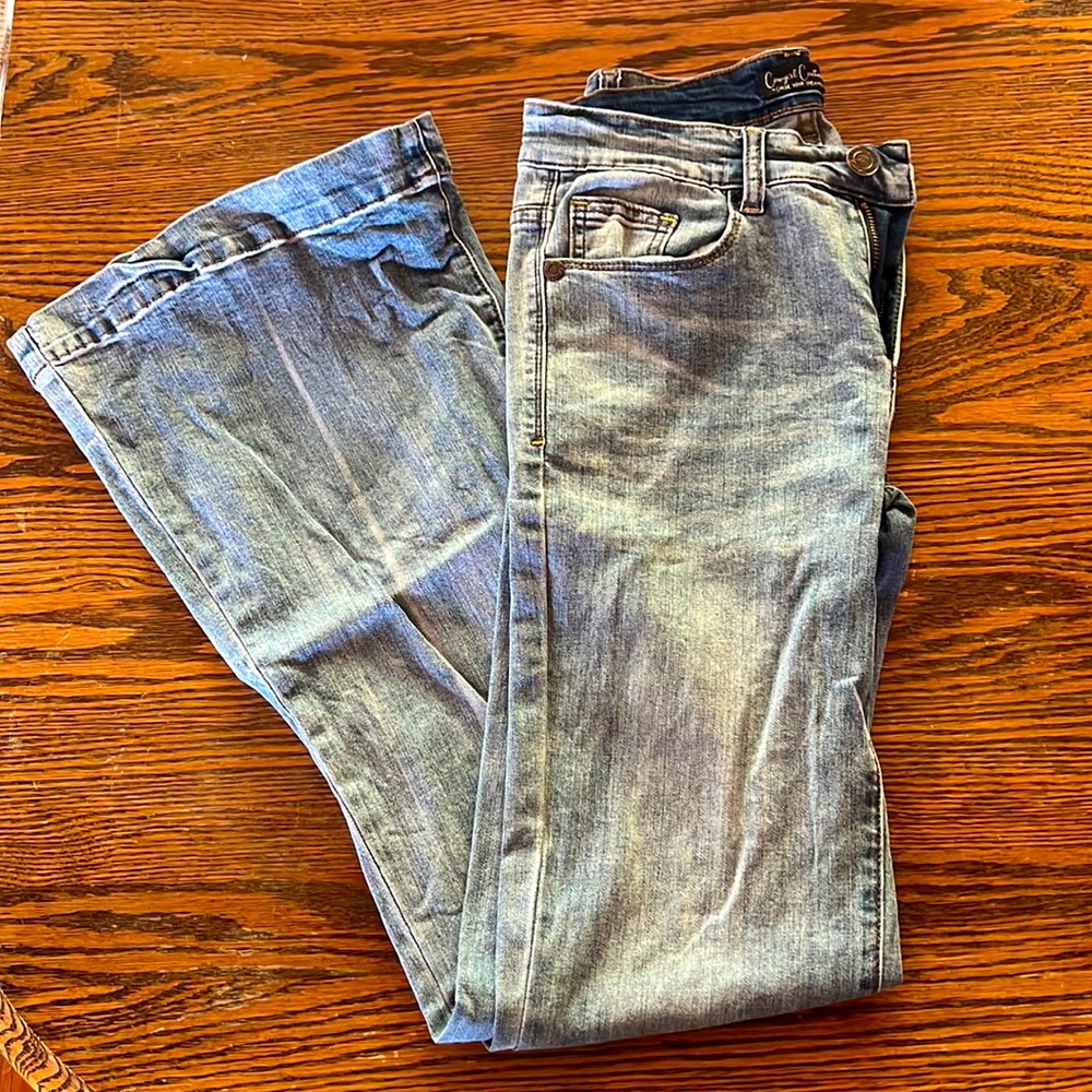 Womens cowgirl couture flare jeans 27x34